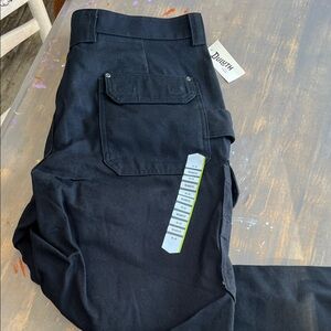 Duluth Trading Co Men's Black Relaxed Fit Cargo Jeans